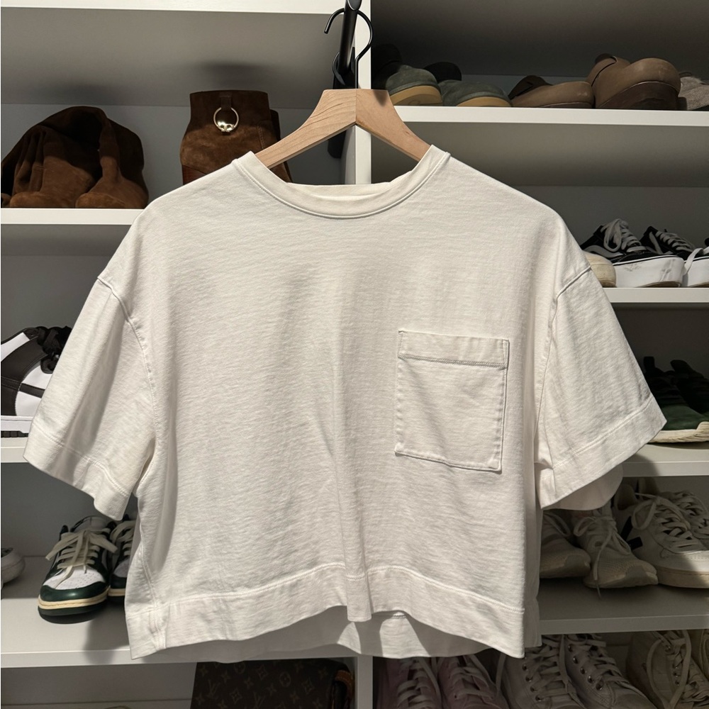 Athleta cropped short sleeve tee